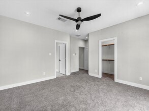 6806 Foster St in Houston, TX - Foto de edificio - Building Photo