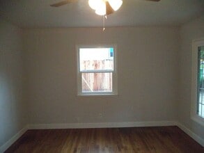3045 Freeport Blvd in Sacramento, CA - Building Photo - Building Photo