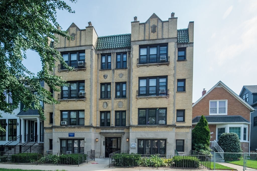 4742 N Hermitage Ave in Chicago, IL - Building Photo