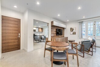 1170 Barclay St in Vancouver, BC - Building Photo - Building Photo
