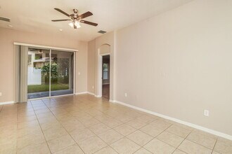 15950 Leatherleaf Ln in Land O Lakes, FL - Building Photo - Building Photo