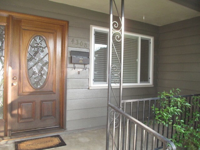 4308 Kenston Way in Sacramento, CA - Building Photo - Building Photo