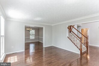 1650 Wickham Way in Crofton, MD - Building Photo - Building Photo