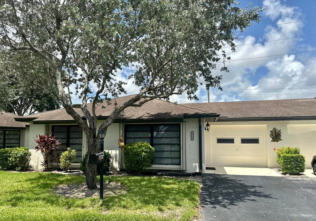 4964 Eaglewood Rd in Boynton Beach, FL - Building Photo