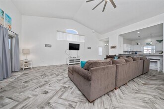 2902 Paddington Way in Kissimmee, FL - Building Photo - Building Photo