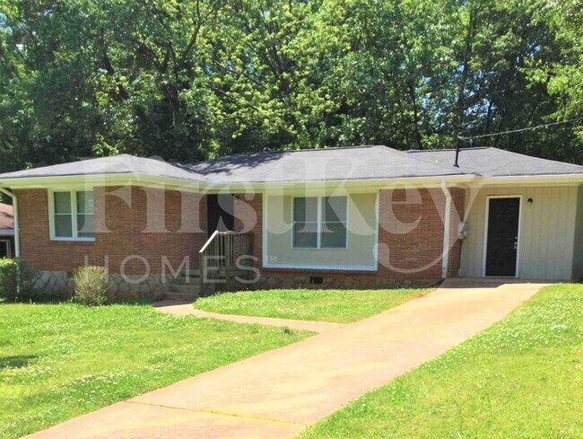 1371 David Cir in Decatur, GA - Foto de edificio - Building Photo