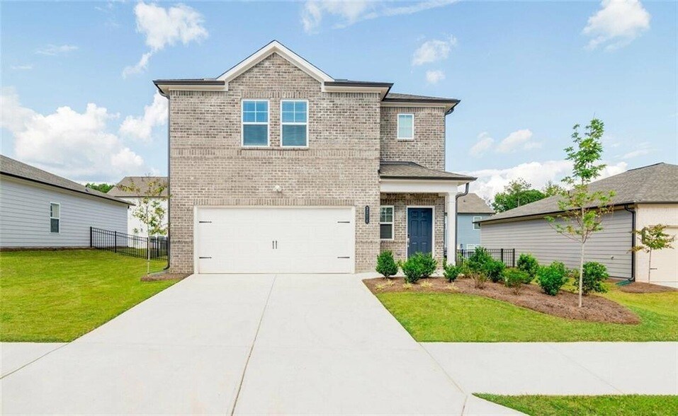 12006 Crosswicks Rd in Union City, GA - Building Photo