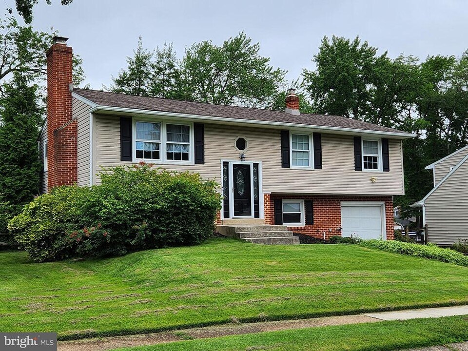 2622 Boxwood Dr in Wilmington, DE - Building Photo