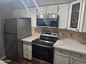 286 W Palomino Dr in Chandler, AZ - Building Photo - Building Photo