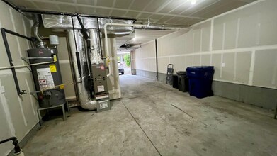 2115 201st Pl SE in Bothell, WA - Foto de edificio - Building Photo