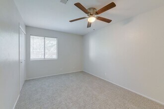 12603 Teague Trail in Austin, TX - Foto de edificio - Building Photo