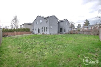 15205 NE 102nd Way in Vancouver, WA - Building Photo - Building Photo