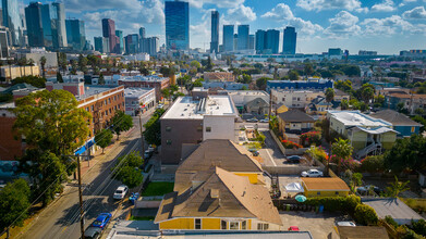 1820 W 11th St in Los Angeles, CA - Building Photo - Building Photo