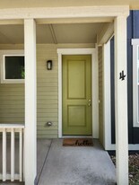 3335 Apple Blossom Ln, Unit #4 in Greeley, CO - Building Photo