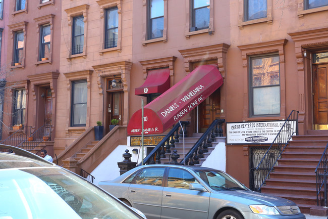 110 W 131st St in New York, NY - Foto de edificio - Building Photo