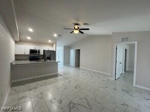 749 SW 9th St in Cape Coral, FL - Building Photo - Building Photo