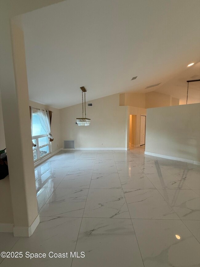 234 Leslie Ct in Melbourne Beach, FL - Building Photo - Building Photo