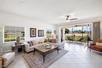 8177 Saratoga Dr in Naples, FL - Building Photo - Building Photo