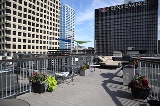 110 N 3rd St, Unit #711 in Columbus, OH - Foto de edificio - Building Photo