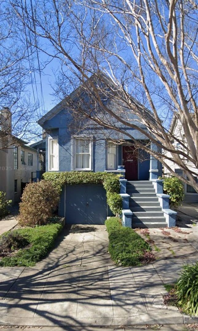property at 5263 Locksley Ave