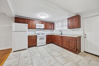 5731 Reedland St in Philadelphia, PA - Building Photo - Building Photo