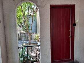 1906 San Gabriel St-Unit -2 in Austin, TX - Building Photo - Building Photo