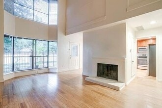 4422 Westdale Ct in Fort Worth, TX - Building Photo - Building Photo