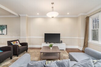 2611 24th St NW in Washington, DC - Building Photo - Building Photo