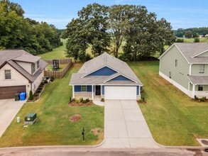 17748 EMMA JO LN in Athens, AL - Building Photo - Building Photo