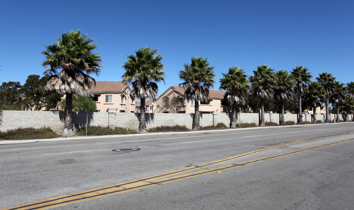 Midway Estates in Port Hueneme, CA - Building Photo