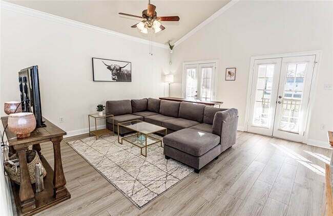 38035 Post Office Rd in Prairieville, LA - Building Photo - Building Photo