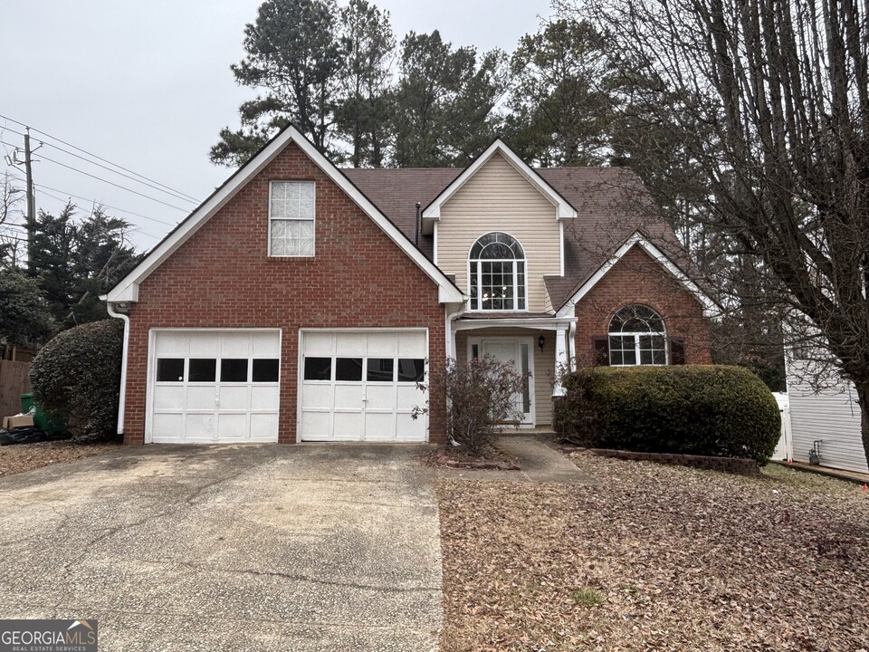 905 Stonebrook Dr in Lithonia, GA - Building Photo