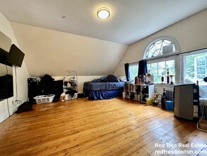 132 Kilsyth Rd in Boston, MA - Building Photo - Building Photo