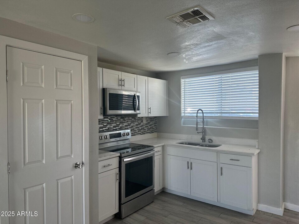 5113 N 17th Ave in Phoenix, AZ - Building Photo