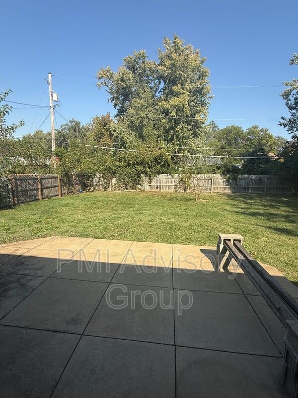 property at 1414 SW 32nd St