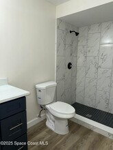 1514 Clearlake Rd in Cocoa, FL - Foto de edificio - Building Photo