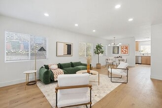 4514 Mont Eagle Pl in Los Angeles, CA - Building Photo - Building Photo