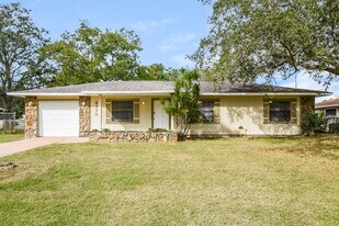 6770 Belfast Ave in Cocoa, FL - Building Photo