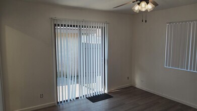 1300 W Lido Pl in Anaheim, CA - Building Photo - Building Photo