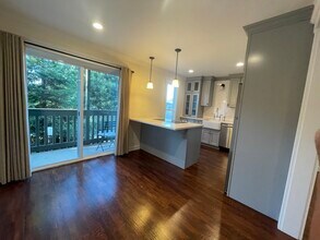 480 E Okeefe St, Unit 201 in East Palo Alto, CA - Building Photo - Building Photo