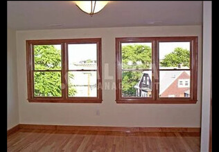 108 Allston St, Unit 3 in Boston, MA - Building Photo - Building Photo