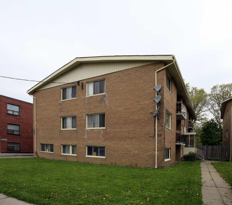 18-20 Hotspur Rd in Toronto, ON - Building Photo