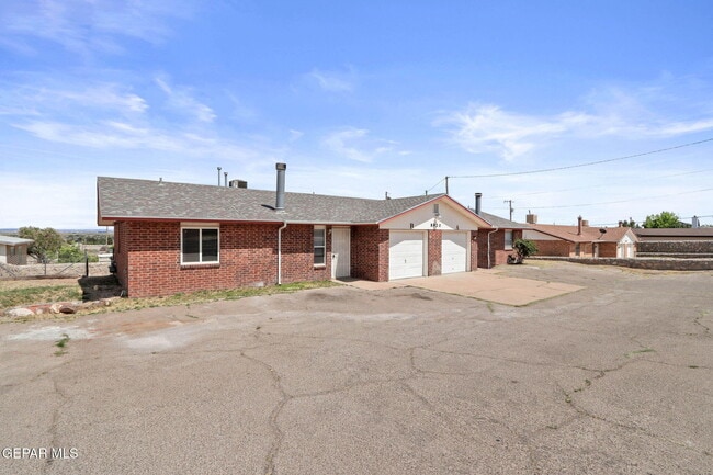 8920 Leo St in El Paso, TX - Building Photo - Building Photo