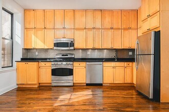 207 Central Pk N in New York, NY - Building Photo - Building Photo
