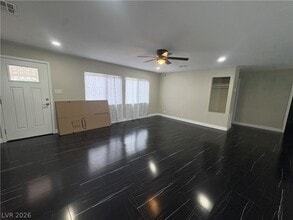 223 Mojave Ln in Henderson, NV - Building Photo - Building Photo