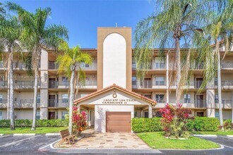 1200 SW 124th Terrace in Pembroke Pines, FL - Building Photo - Building Photo