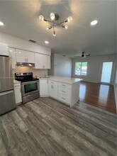 2104 SW 26th St-Unit -2106 in Miami, FL - Building Photo - Building Photo