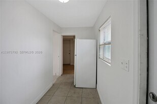 1160 W 26th St in West Palm Beach, FL - Building Photo