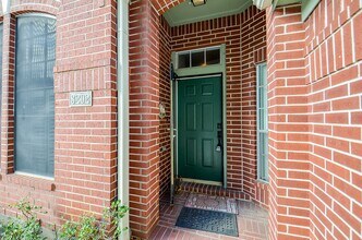 3202 Shadowchase Ct in Houston, TX - Building Photo - Building Photo