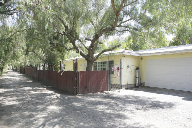 14048-14050 Proctor Ave in La Puente, CA - Foto de edificio - Building Photo